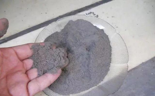 养花不用买土，这几种东西掺一块儿，种什么都旺，叶绿枝壮开花多