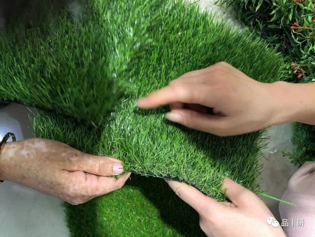 什么是景观人造草？人造草能替代自然草坪吗？
