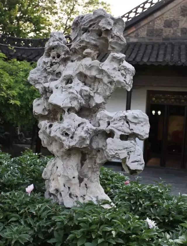 园林景观设​计中常用的六种假山石材