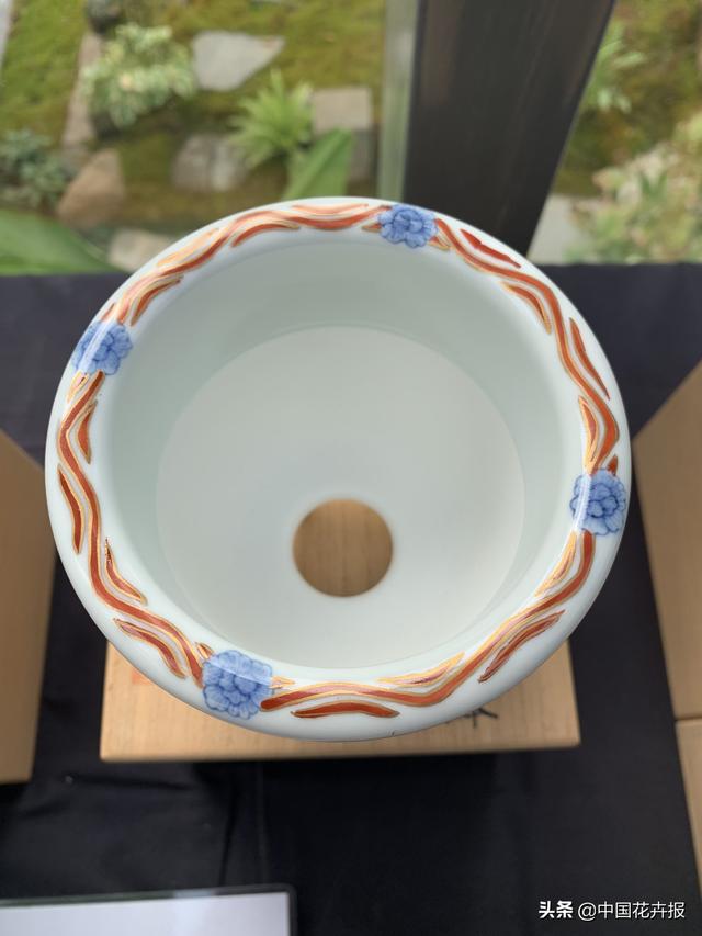 人靠衣服马靠鞍，一起来认识耐看、耐赏、有腔调的“有田烧”花器