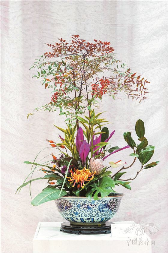是她，也是中国花艺界的辉煌60年！ 蔡仲娟插花艺术60周年展上海举办 