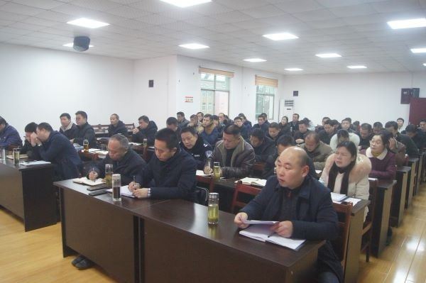 朱湖召开述责述廉会议开展民主测评