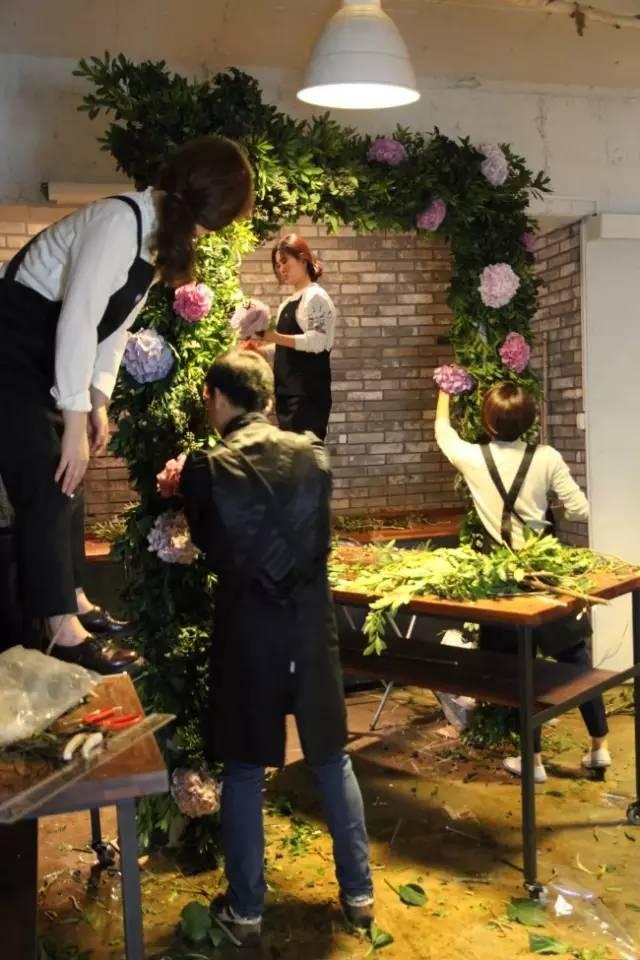 唯美花拱门（附超详细鲜花拱门制作教程，一看就会）