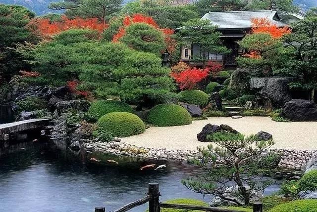中日园林大对比，同样是如诗如画，你喜欢哪一种？