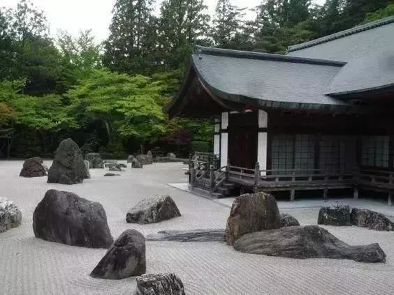 中日园林大对比，同样是如诗如画，你喜欢哪一种？