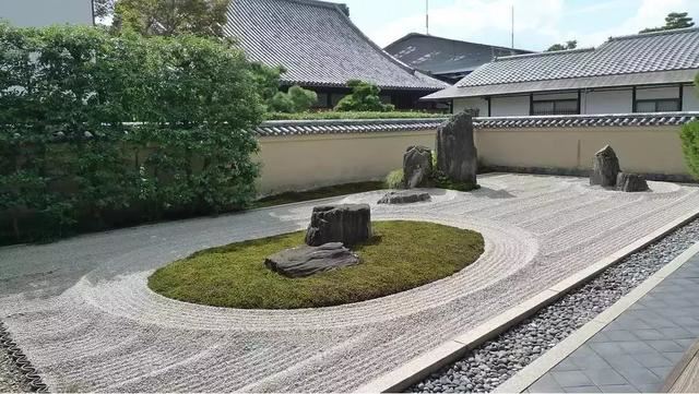 中日园林大对比，同样是如诗如画，你喜欢哪一种？
