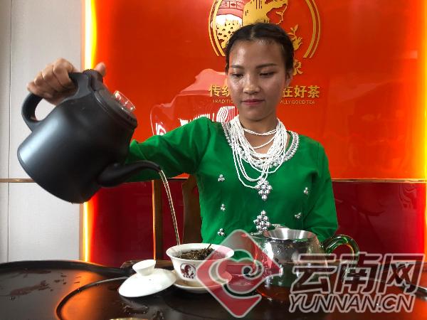 临沧市沧源县：企业舞龙头托起绿色致富梦