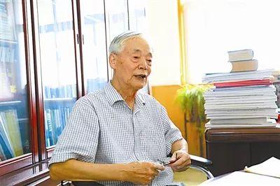 我国要重视人工林及其基地的植被控制