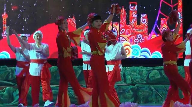 图强林业局举办“唱响新时代、欢乐过大年”迎新春文艺晚会