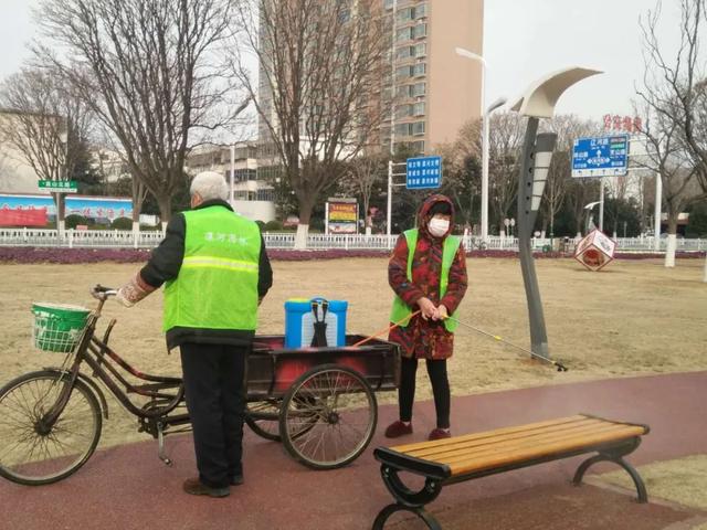 抢抓时机 提标增彩----漯河市园林绿化养护中心全力以赴推进春季绿化养护工作