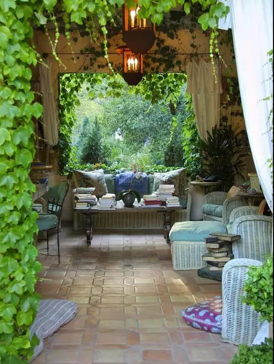 宅中有院,院中有屋,屋中有院,院中有天 宅中有院,院中有屋,屋中有院,院中有天