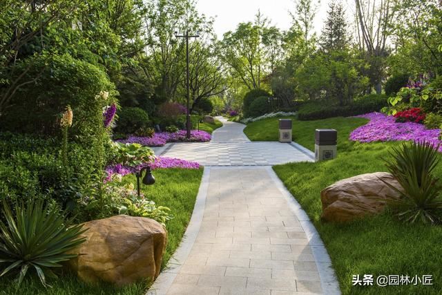 园林景观中,叠山置石——景石摆放案例分析 园林景观中,叠山置石——景石摆放案例分析