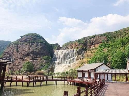 桃红丰阳城，先来云赏春，疫情过后再一起撒欢儿