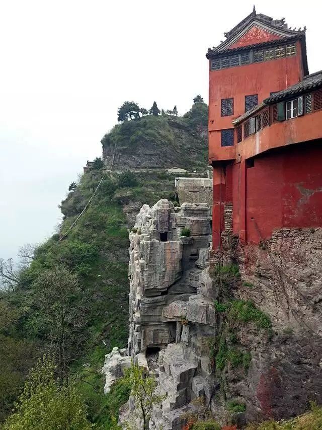 「红叶集」所到之处，无笔成诗，愿你的生活也能如红叶一般丰富