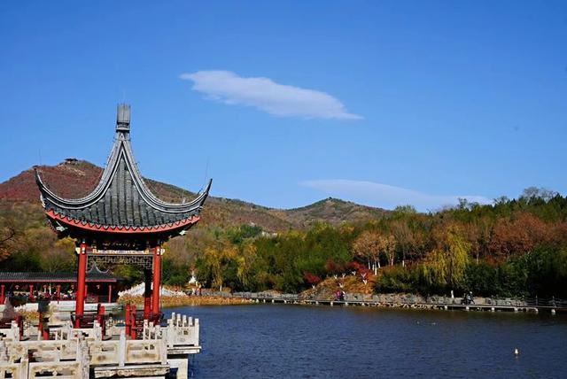 「红叶集」所到之处，无笔成诗，愿你的生活也能如红叶一般丰富