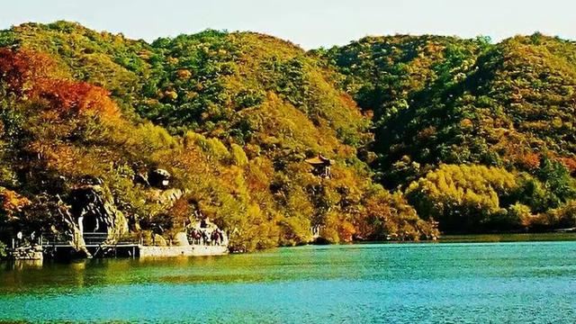 「红叶集」所到之处，无笔成诗，愿你的生活也能如红叶一般丰富