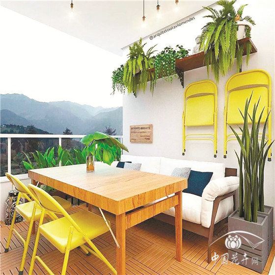 把工作搬进花园里 