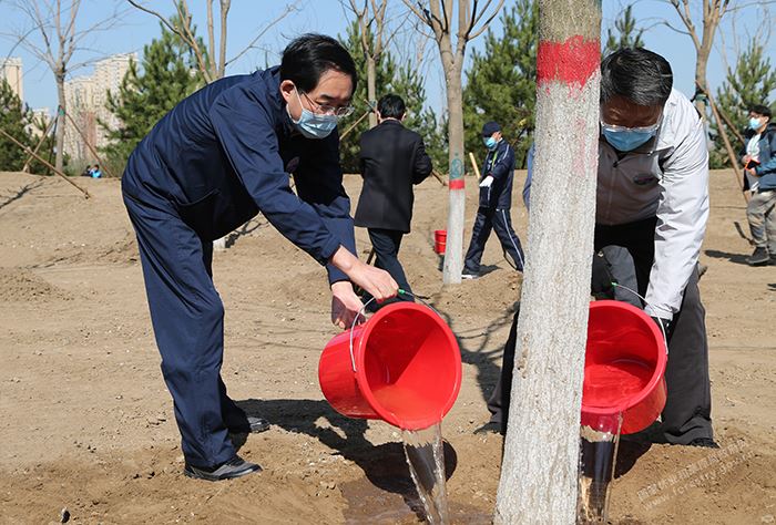 2020年共和国部长义务植树活动在京举行