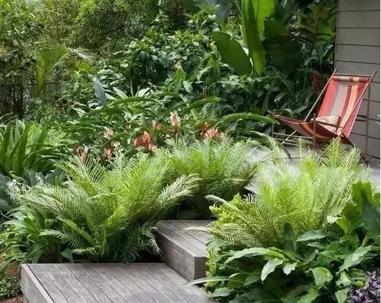 花园的设计不只是提供赏花赏月，更需要的是藏的了秘密的花园