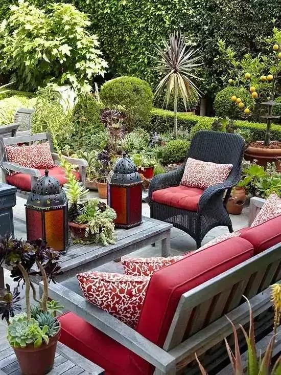 花园的设计不只是提供赏花赏月，更需要的是藏的了秘密的花园