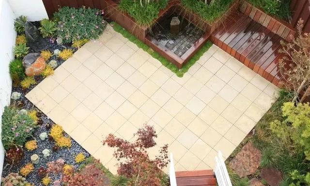 花园的设计不只是提供赏花赏月，更需要的是藏的了秘密的花园