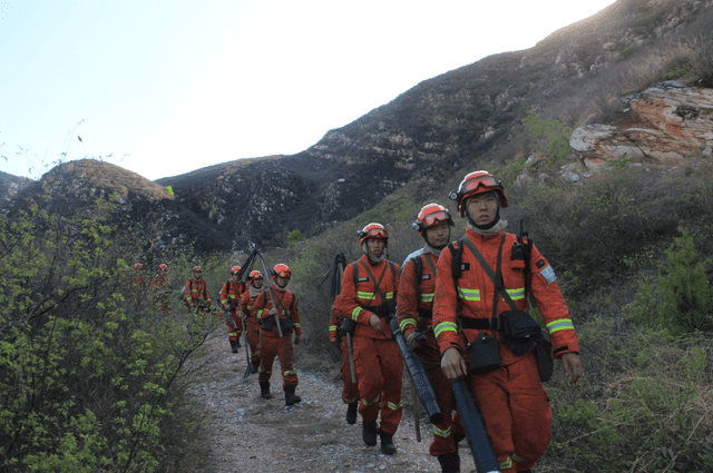 [最美林业故事]春季森林防火期，记者走进森林消防员的一天