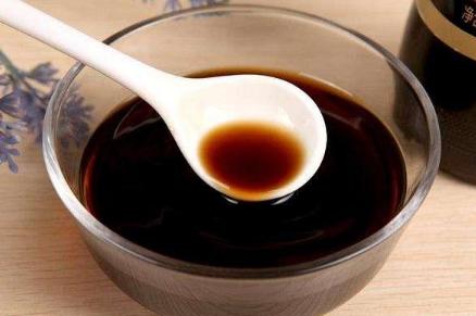 入秋后，虎皮兰“讨厌”喝水，给它换个“口味”，开出漂亮花朵