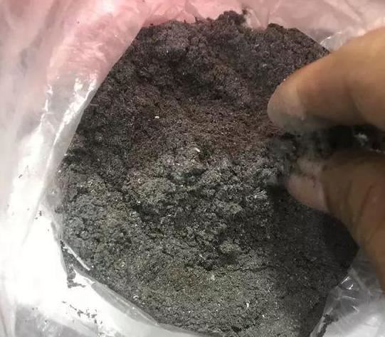 养花缺少磷钾肥：学会自制技巧，往花盆里放一点养啥植物都旺