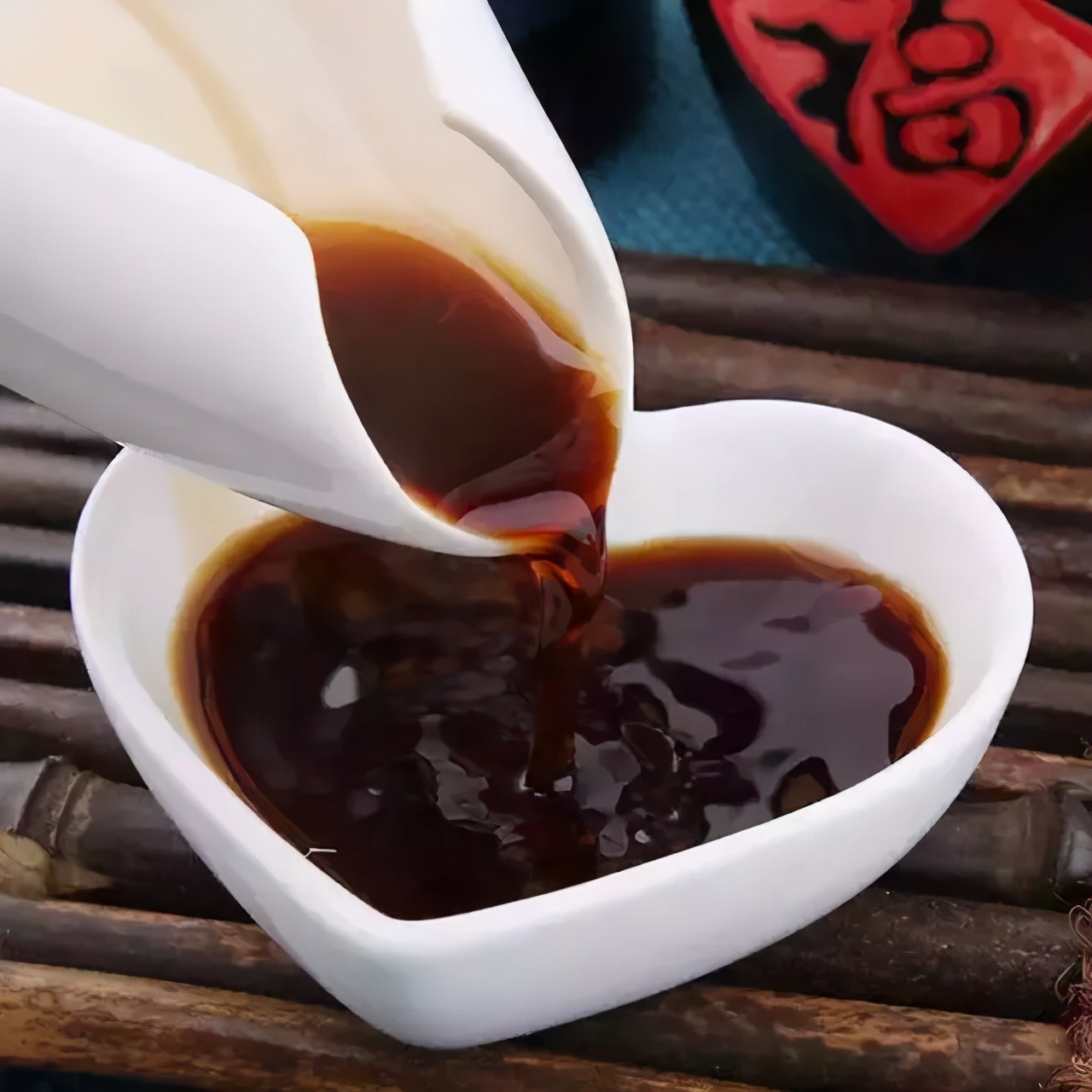 秋天喷点“杀菌水”，黄叶烂根不见了，花草长得旺，好过冬