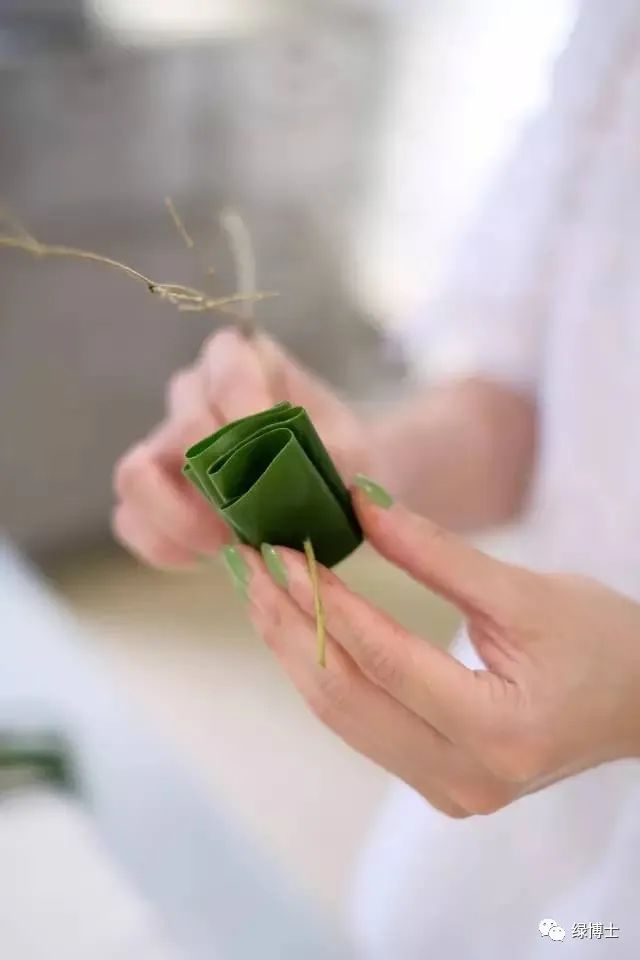 巧用花艺设计为室内降温，动手打造清凉~