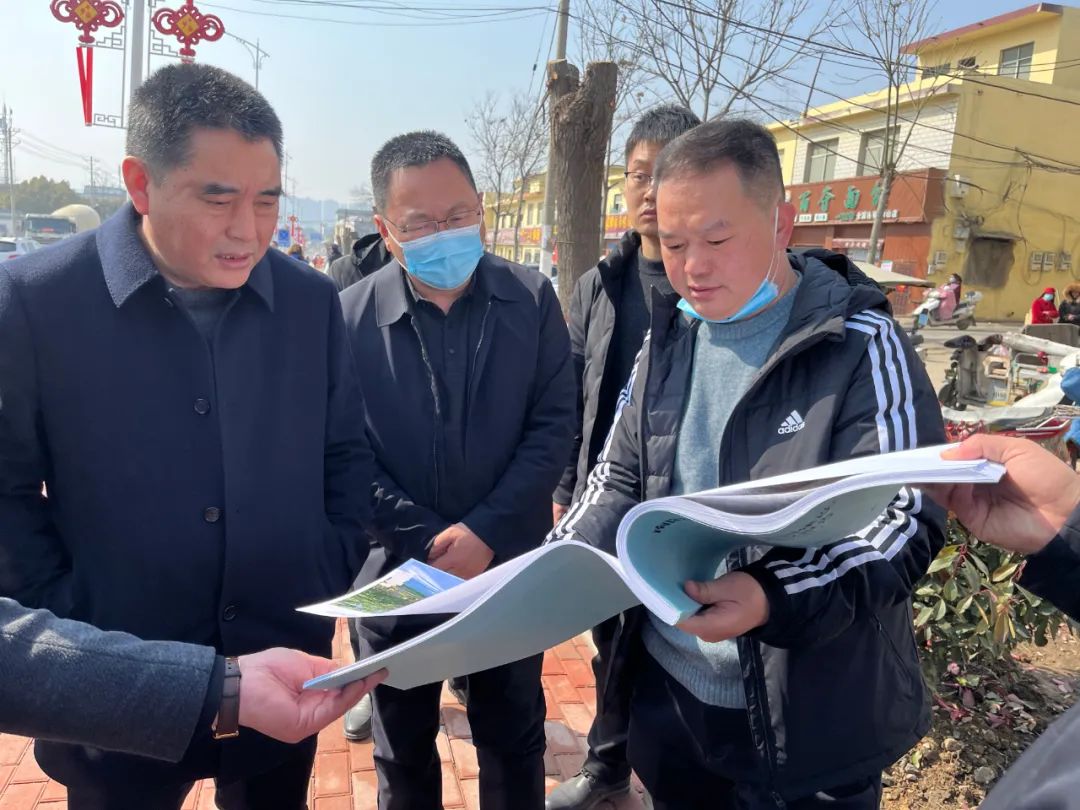 吕志刚在卧龙区春季园林绿化提升观摩活动中强调牢固树立市区一体化发展理念 不失时机抓好春季园林绿化提…