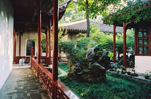 明清私家园林植物配置对现代园林绿化空间营造影响