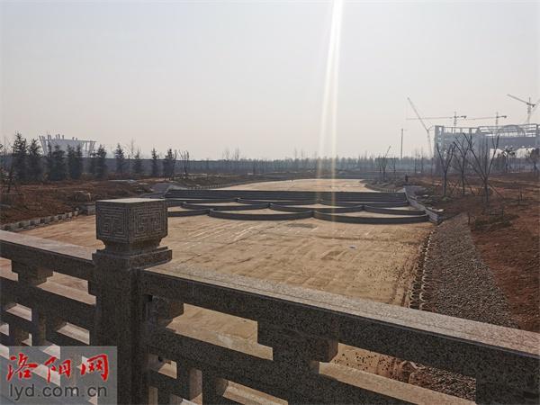 加紧建设！伊滨区中央公园初露芳容