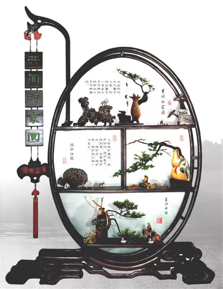 退休老人用空酒瓶做盆景，盆盆是精品，惊艳众人！
