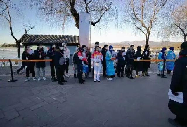 海淀学院路街道圆满完成冬奥会火炬传递“活动景观组”保障任务