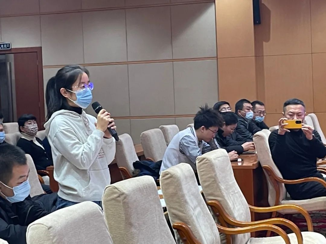 进一步增加城市绿量，提升绿化品质，筑牢“绿色”基础