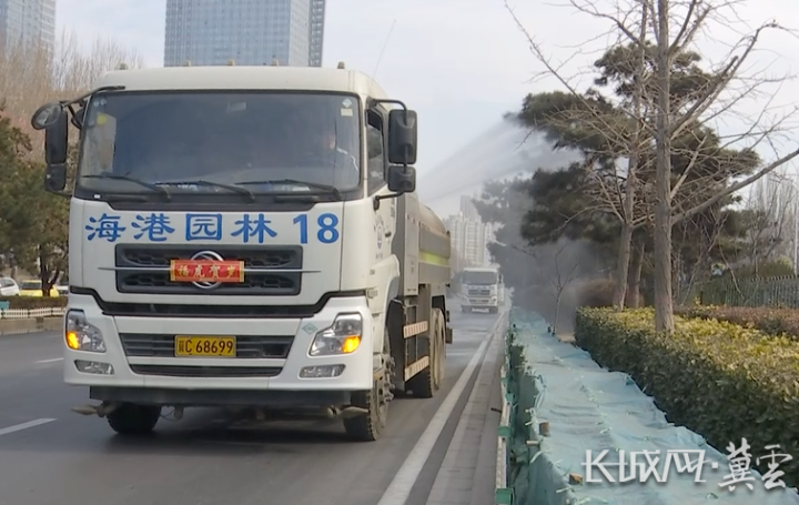 秦皇岛市海港区做好春季绿化养护工作