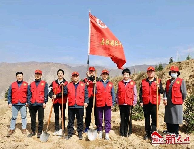 武山县：100万株优质苗木在4500亩义务植树基地“安家落户”