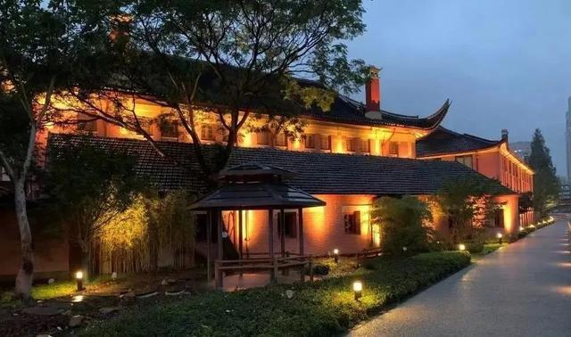 这个假期只剩两天了，来中山公园看看新景点吧