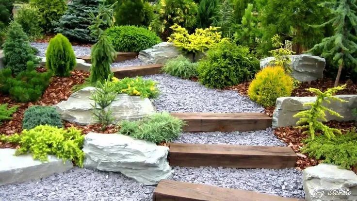 地砖,木头,还是金属制作的花园台阶,都可以为花园的斜坡区域增色