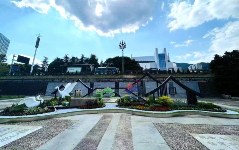 建德城区的颜值又升级啦！7处绿化景观惊艳亮相！打卡去~