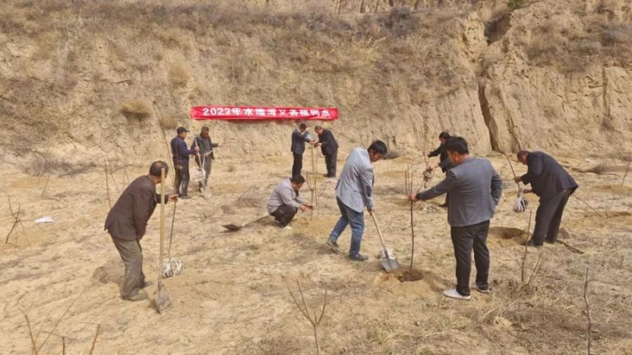 下好“生态棋” 厚植“绿底色”——水地湾扎实开展春季造林绿化和义务植树活动