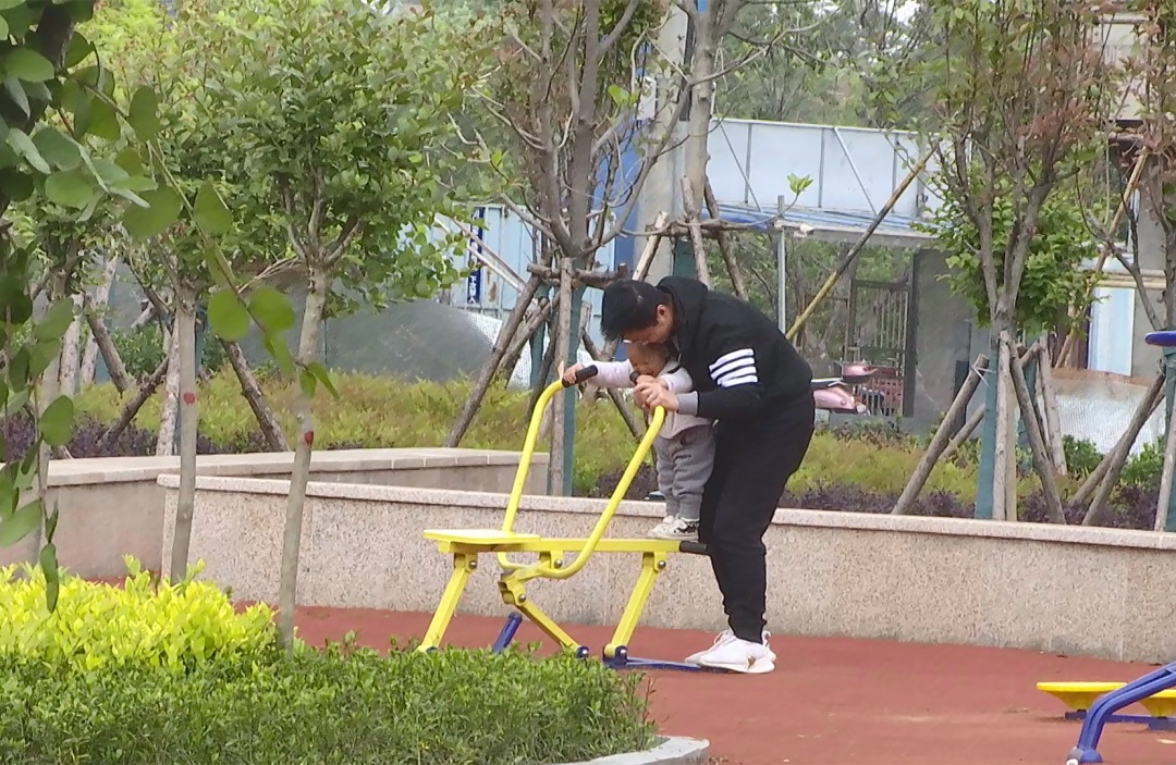  推窗见绿 出门见景 孝昌加快绿化美化 提升城市“颜值”