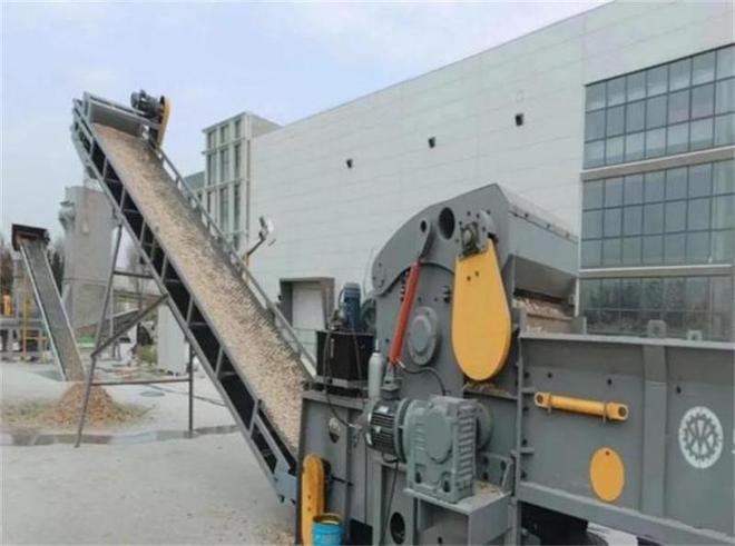 西安经开区:让园林绿化废弃物“落叶归根” 西安经开区:让园林绿化废弃物“落叶归根”