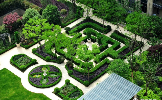 植物造景是一支充满魔力的笔，旋转之间便打造成艺术感满满的空间