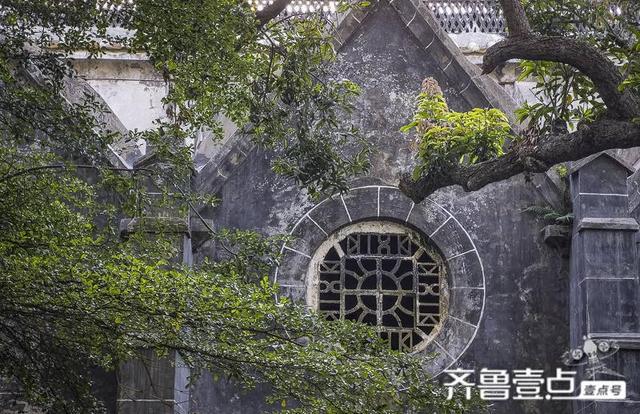 赏千窗百孔 閲万千风景