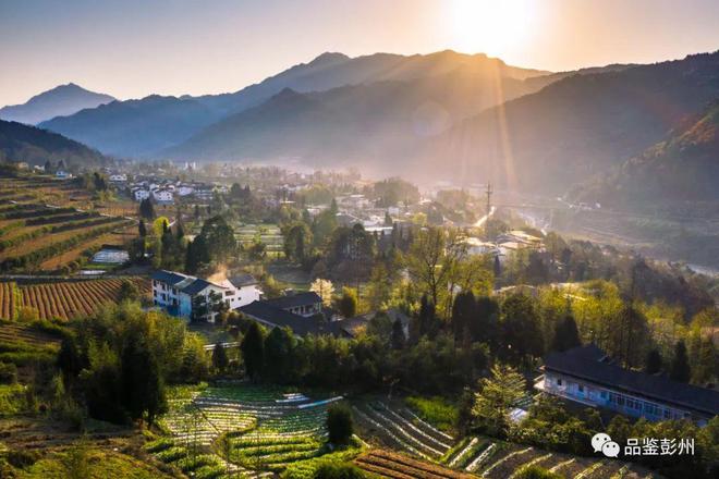 彭州：立体山水的空间加法