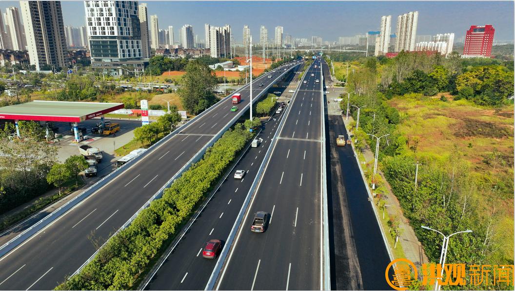 南昌大道西段（南昌西收费站－生米大桥）主线通车，部分辅路和绿化带正在收尾施工