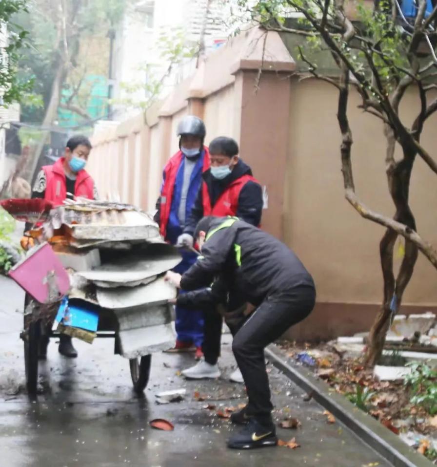 武夷路这里的绿化微景观改造完成