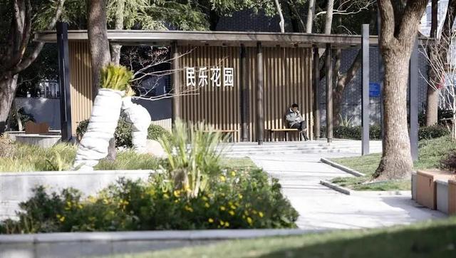 这个“私家花园”突然开放！上海有390座口袋公园，街拍打卡不输武康路